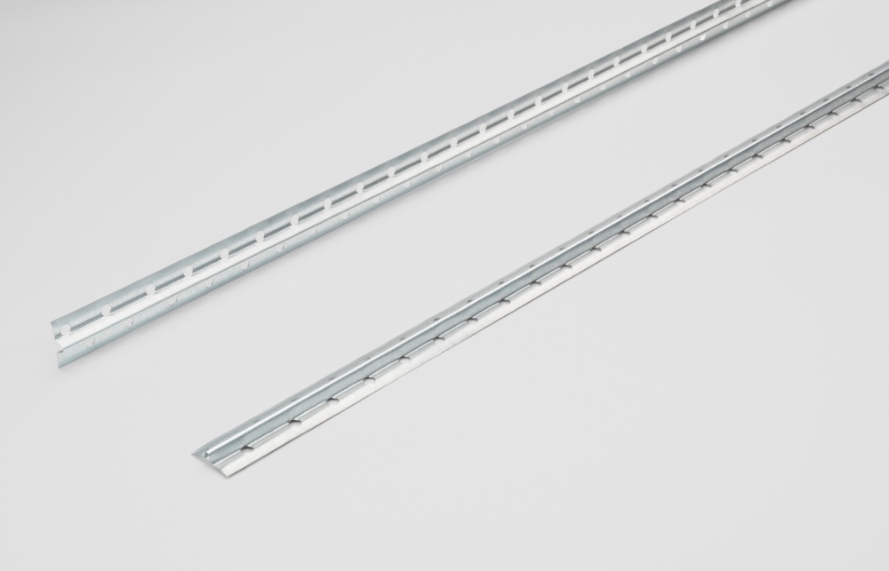 Профиль маячковый оцинкованный перфорированный 6мм KNAUF (30)